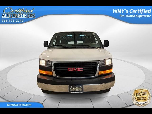 2021 GMC Savana Base