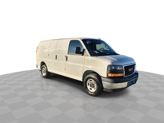 2021 GMC Savana Base