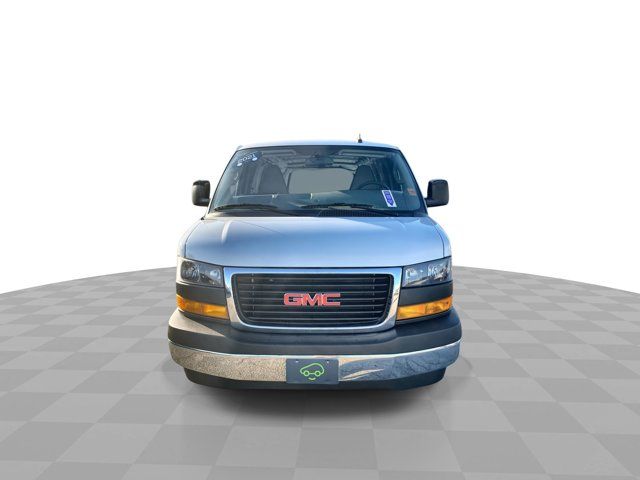 2021 GMC Savana Base