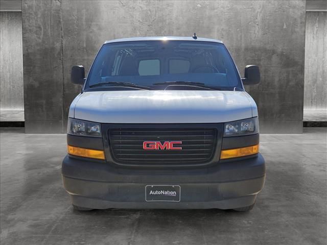 2021 GMC Savana Base