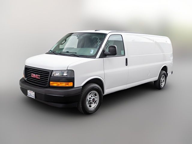 2021 GMC Savana Base