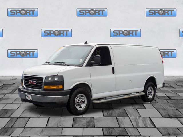 2021 GMC Savana Base