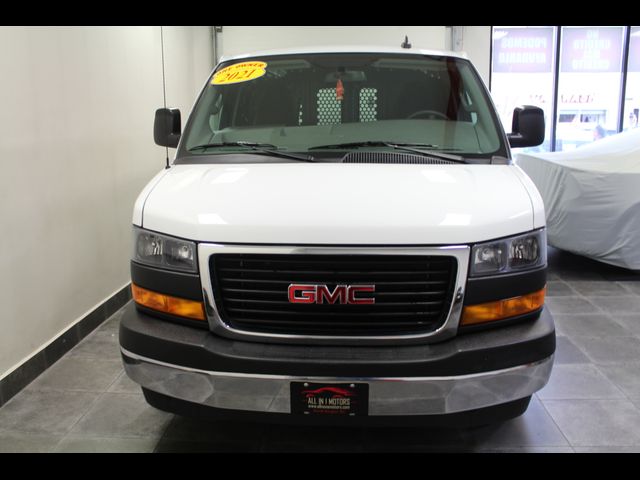 2021 GMC Savana Base