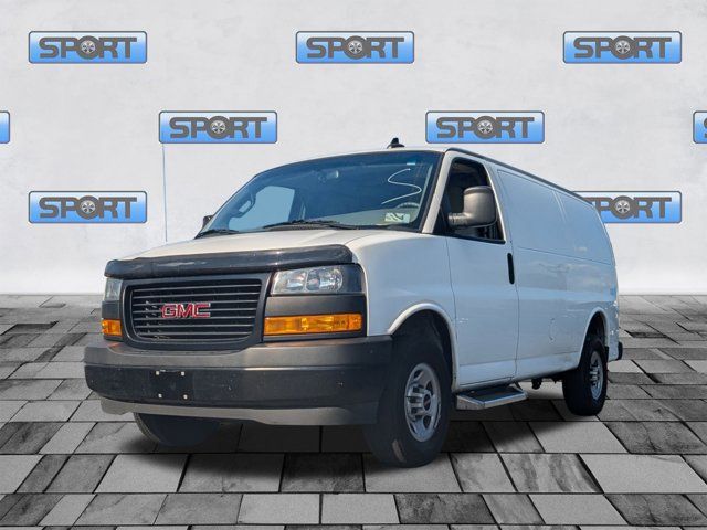 2021 GMC Savana Base