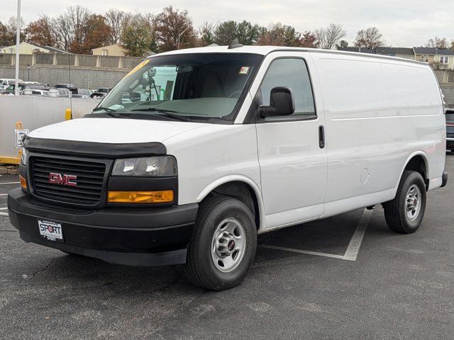 2021 GMC Savana Base