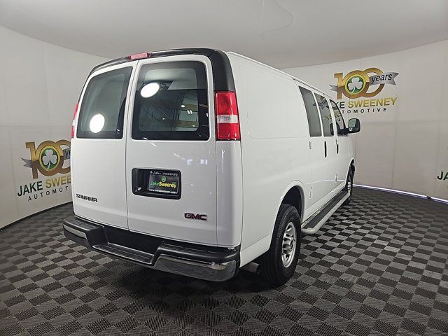 2021 GMC Savana Base