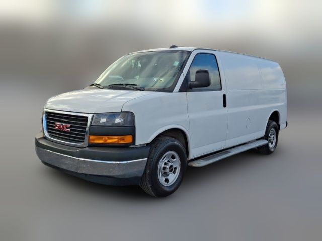 2021 GMC Savana Base