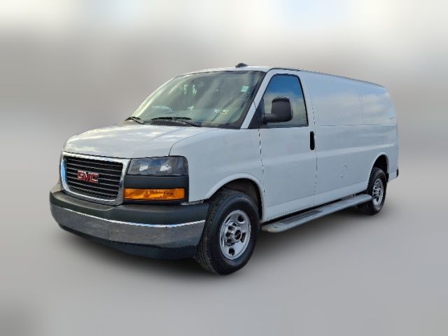 2021 GMC Savana Base