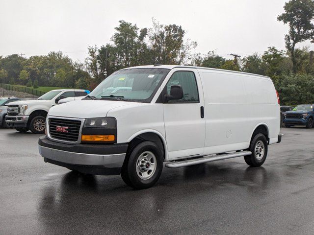 2021 GMC Savana Base