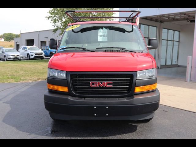 2021 GMC Savana Base