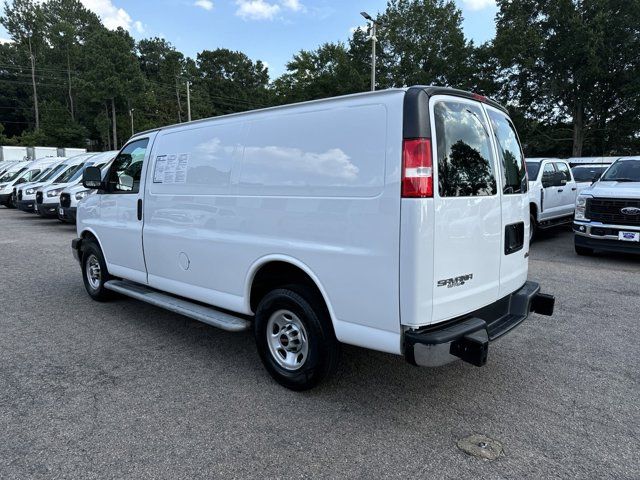 2021 GMC Savana Base