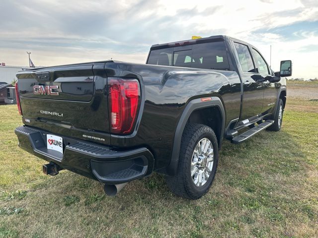 2021 GMC Sierra 2500HD Denali