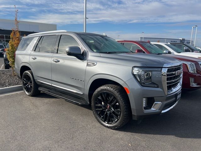 2021 GMC Yukon SLT