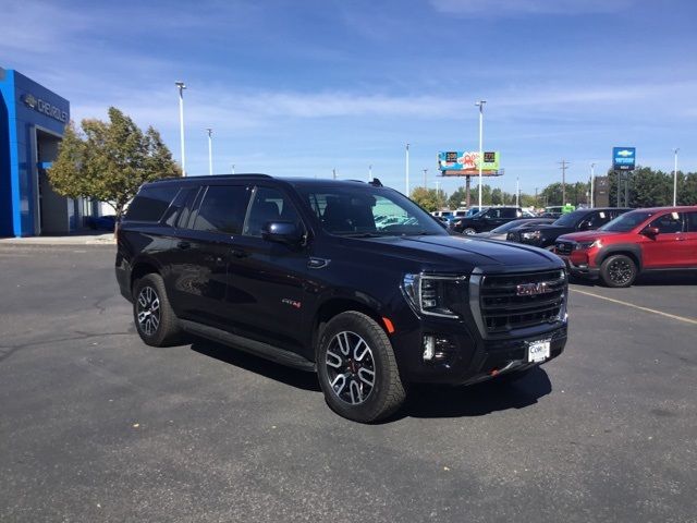 2021 GMC Yukon XL AT4