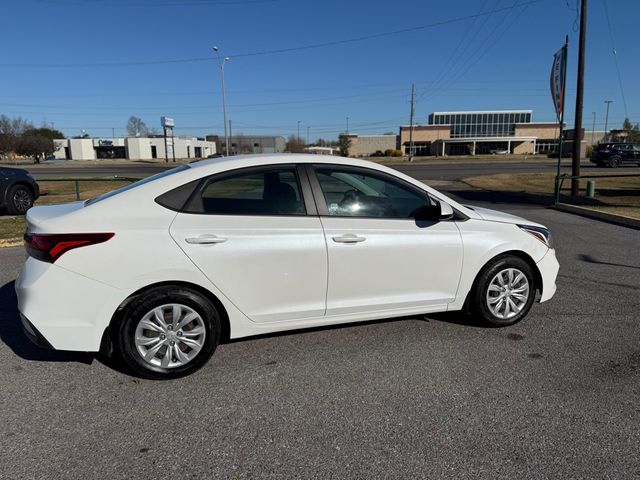 2021 Hyundai Accent SE