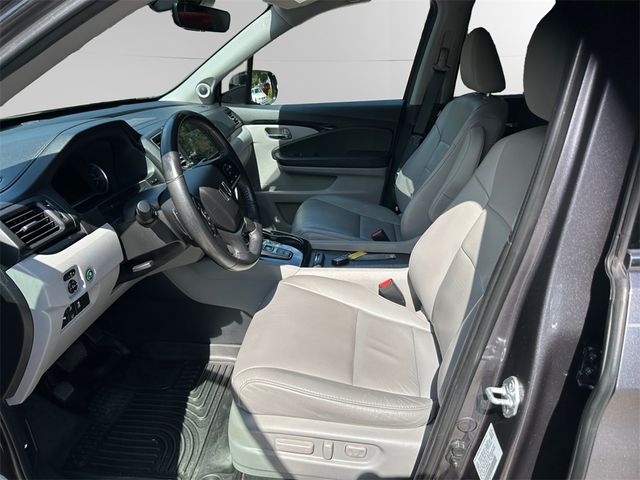 2021 Honda Pilot Touring 7-Passenger