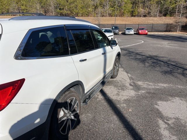 2021 Honda Pilot Touring 8-Passenger