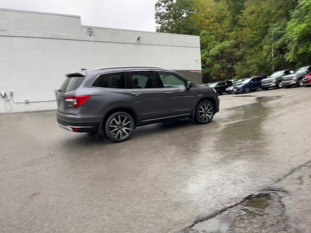 2021 Honda Pilot Touring 8-Passenger