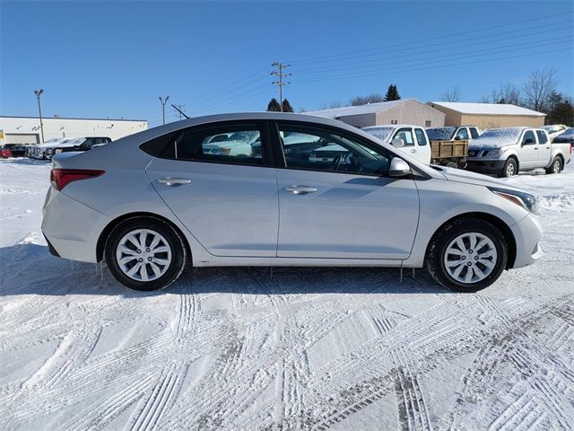 2021 Hyundai Accent SE