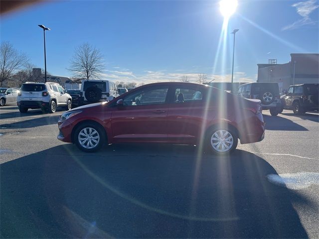 2021 Hyundai Accent SE