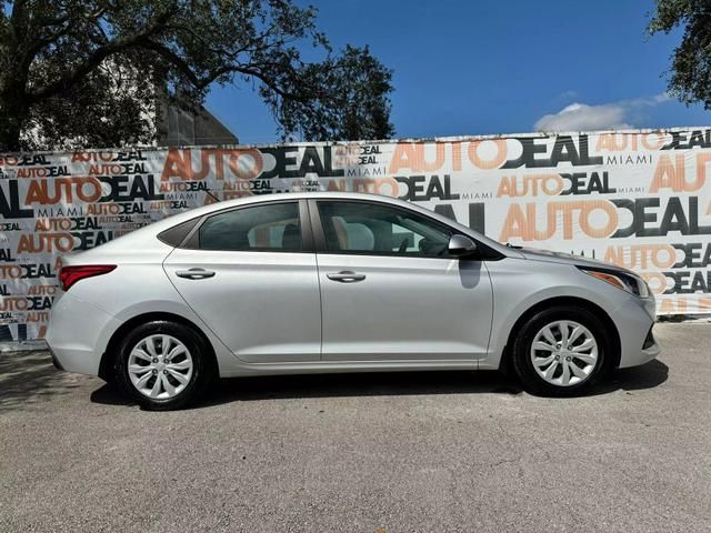 2021 Hyundai Accent SE