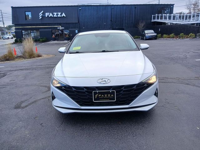 2021 Hyundai Elantra SE