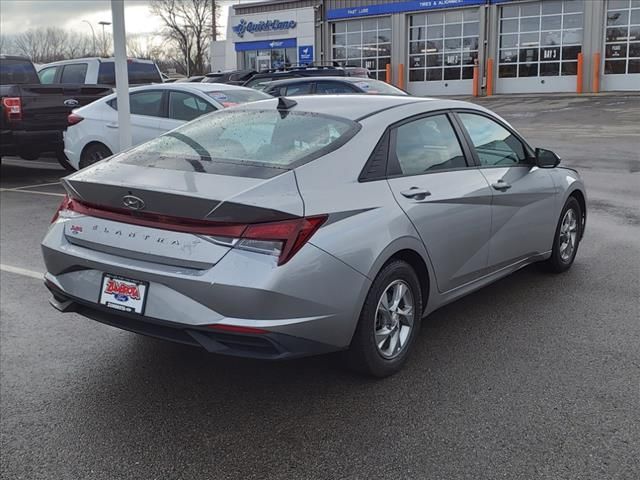 2021 Hyundai Elantra SE