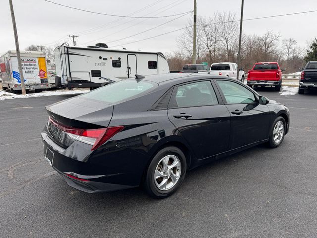 2021 Hyundai Elantra SE