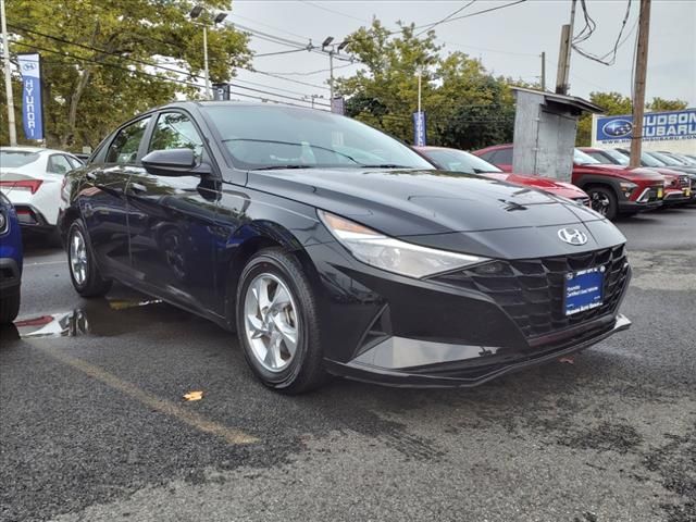 2021 Hyundai Elantra SE