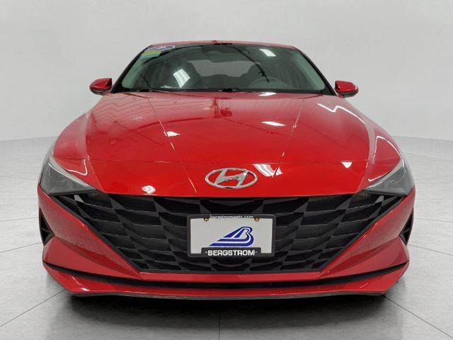 2021 Hyundai Elantra SE