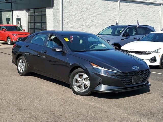 2021 Hyundai Elantra SE