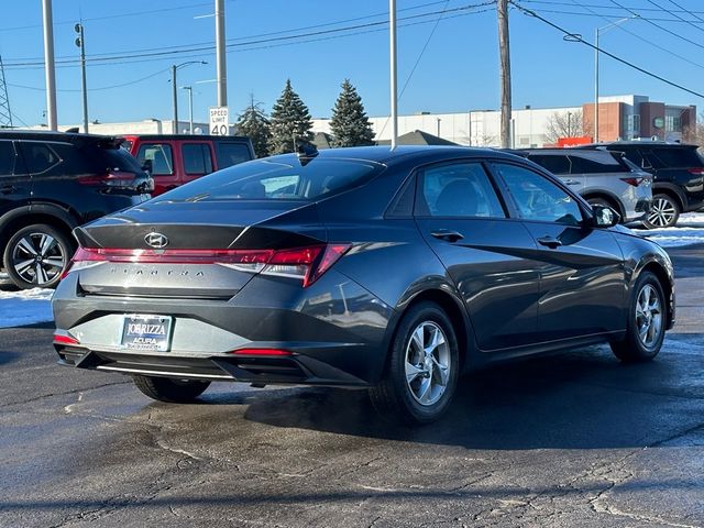 2021 Hyundai Elantra SE