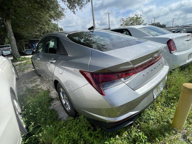 2021 Hyundai Elantra SE