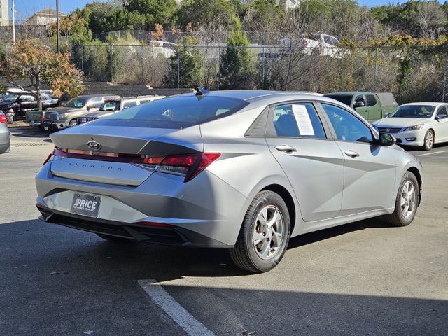 2021 Hyundai Elantra SE