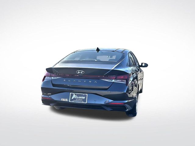 2021 Hyundai Elantra SE