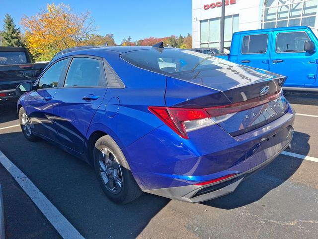 2021 Hyundai Elantra SE