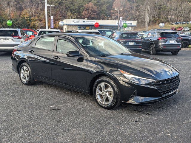 2021 Hyundai Elantra SE