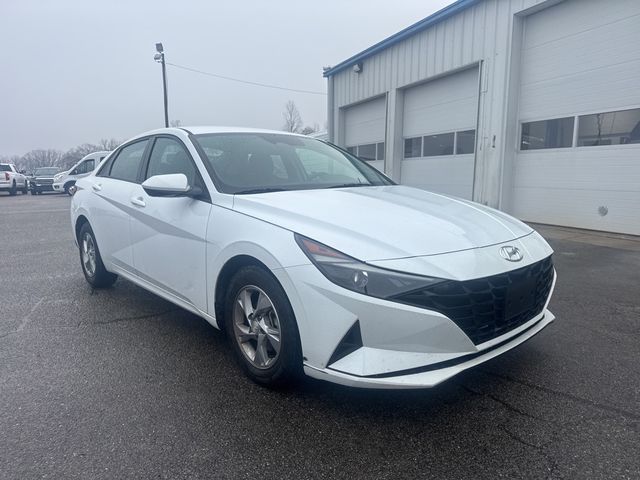 2021 Hyundai Elantra SE