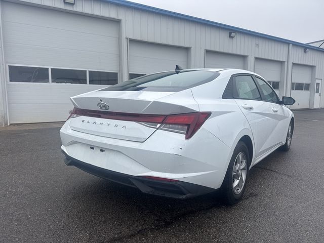 2021 Hyundai Elantra SE