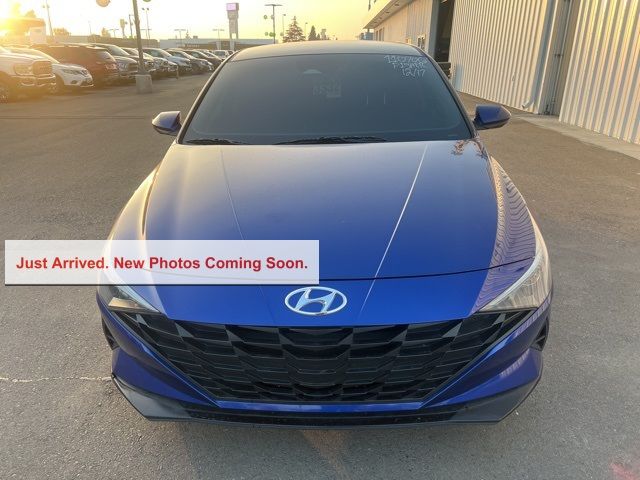 2021 Hyundai Elantra SE