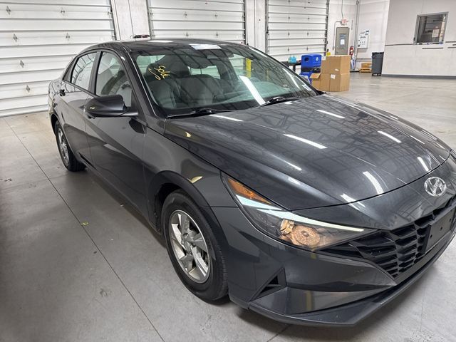 2021 Hyundai Elantra SE