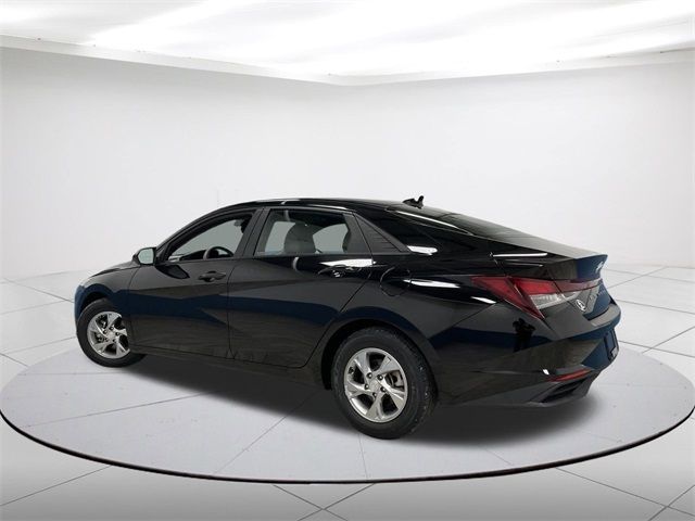 2021 Hyundai Elantra SE