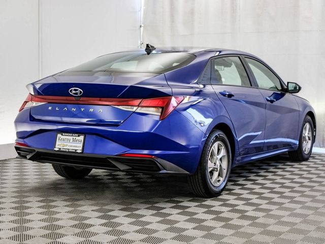 2021 Hyundai Elantra SE