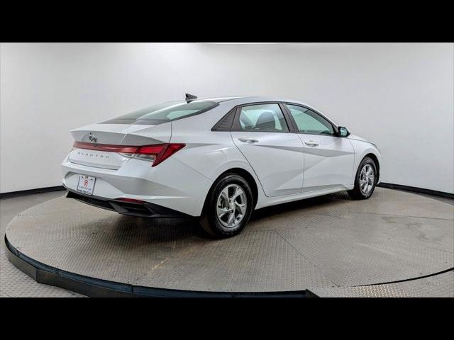 2021 Hyundai Elantra SE