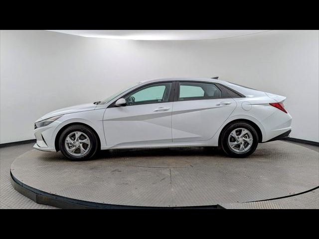 2021 Hyundai Elantra SE