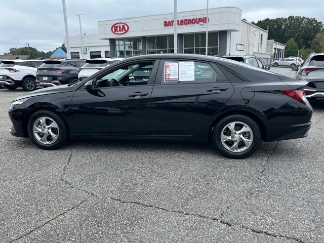 2021 Hyundai Elantra SE