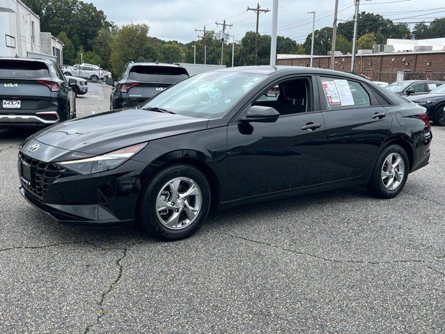 2021 Hyundai Elantra SE