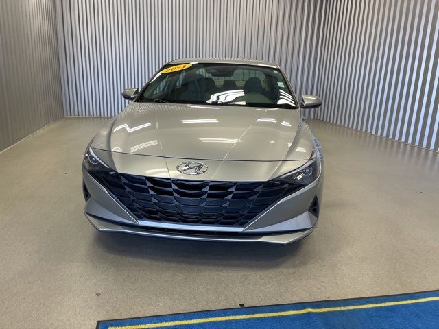 2021 Hyundai Elantra SE