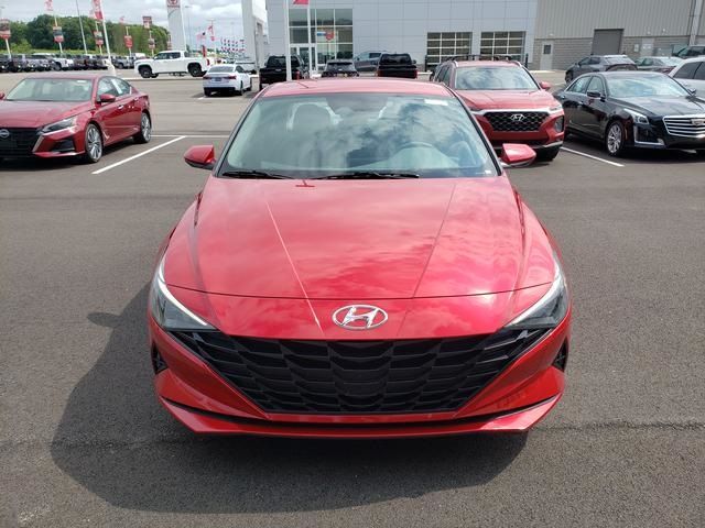 2021 Hyundai Elantra SE