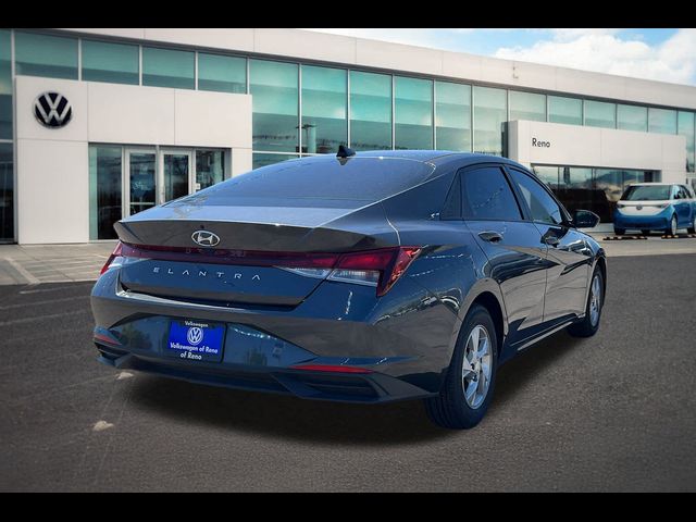 2021 Hyundai Elantra SE